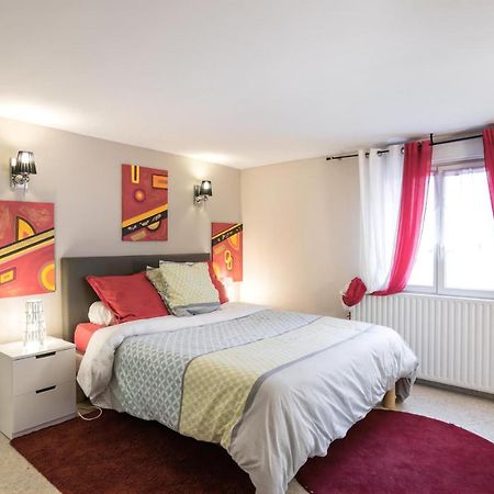 Appartement Independant En Maison A 15 Min De Lyon Saint-Symphorien-dʼOzon Buitenkant foto