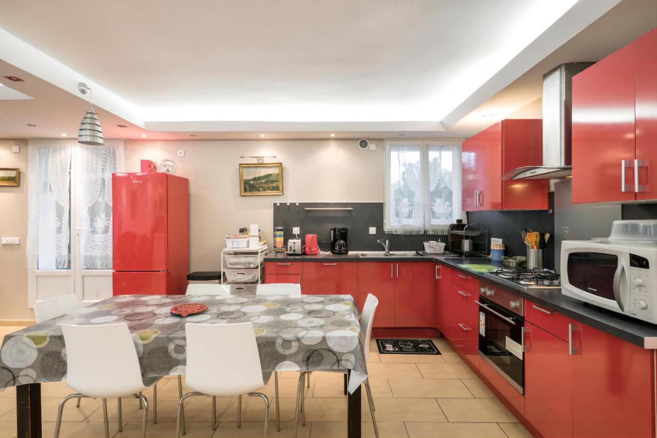 Appartement Independant En Maison A 15 Min De Lyon Saint-Symphorien-dʼOzon Buitenkant foto