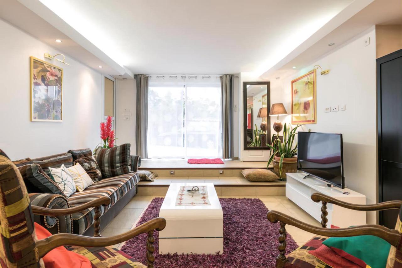 Appartement Independant En Maison A 15 Min De Lyon Saint-Symphorien-dʼOzon Buitenkant foto