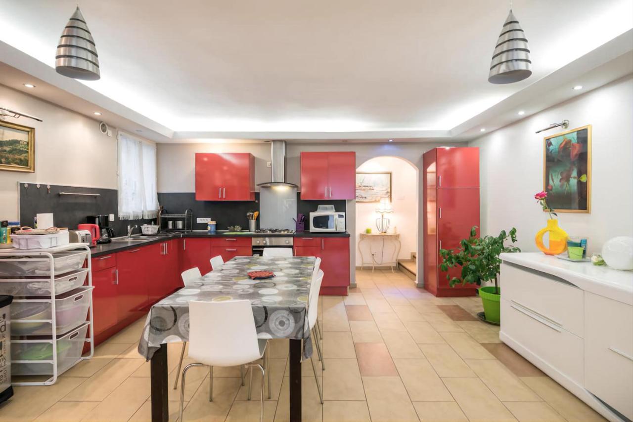 Appartement Independant En Maison A 15 Min De Lyon Saint-Symphorien-dʼOzon Buitenkant foto
