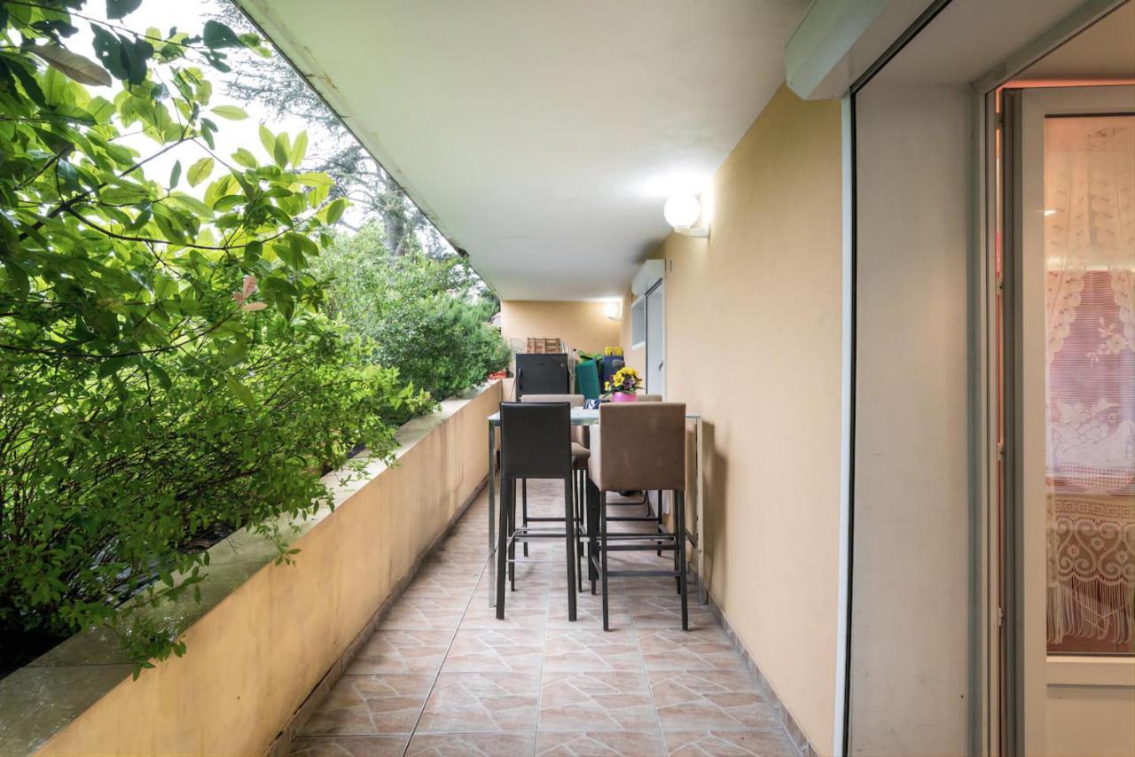 Appartement Independant En Maison A 15 Min De Lyon Saint-Symphorien-dʼOzon Buitenkant foto